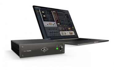 UNIVERSAL AUDIO UAD-2 Satellite Thunderbolt 3 OCTO Core