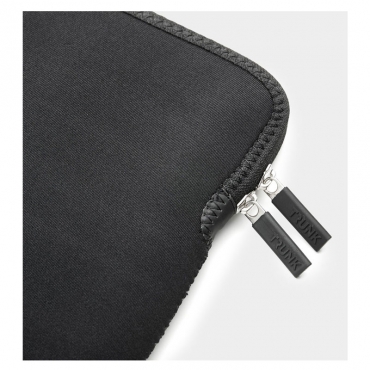 TRUNK Neopren Sleeve für MacBook Air 13" (M2/M3/M4), schwarz